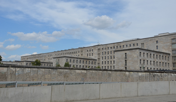 Die Berliner Mauer und das Leben in der DDR - erhaltene Mauerreste